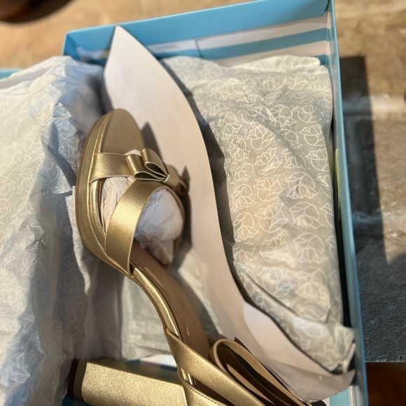 Draper James RSVP Averie, open toe heels/sandals, 3.75" heel, gold. 9.5m new - Picture 10 of 11